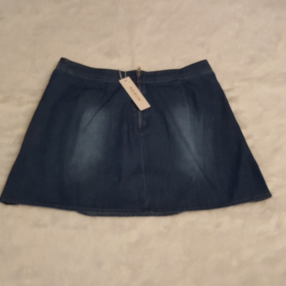 Mebon - Micro Mini Blue Jean Faded MiSkirt - Picture 3 of 5